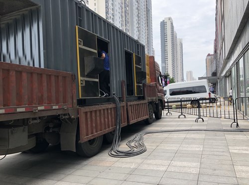 武威柴油发电机空气滤清器在不同季节的更换周期是否有差异？