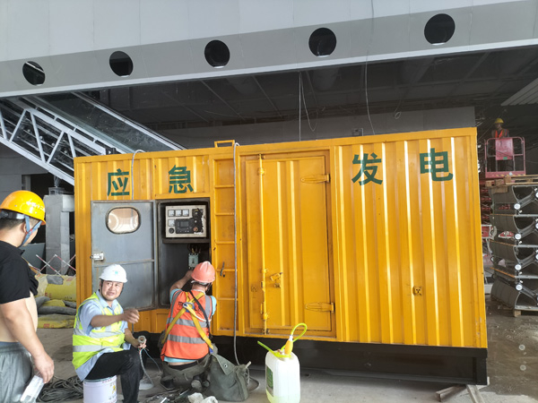 武威怎样判断空气滤清器是否需要更换？