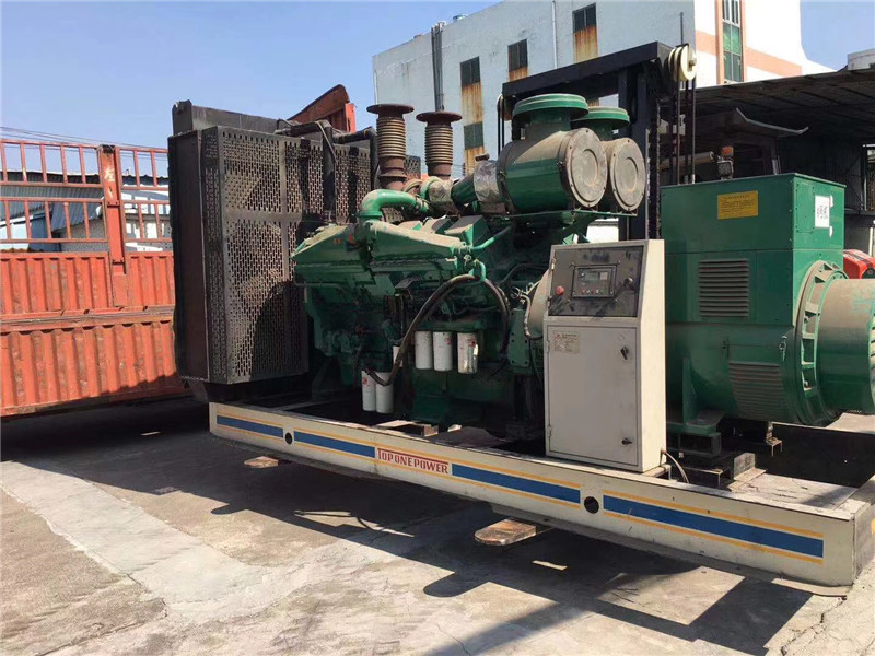 武威如何判断柴油发电机组的机油温度是否达到了合适的预热温度？